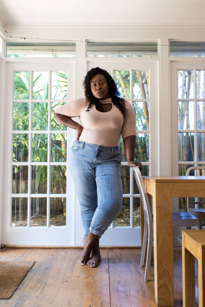 Styling Plus Size Boyfriend Jeans