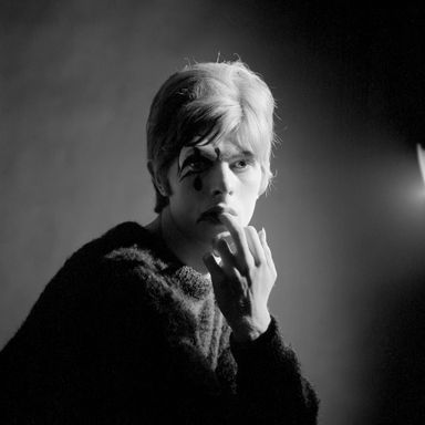 Potraits of Young David Bowie Taken by Gerald Fearnley