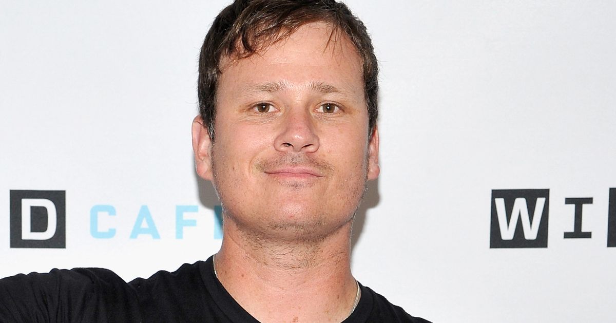 Tom DeLonge Will Direct A Sci-Fi Movie About ‘Broken Youth’