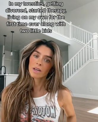 TikTok 'Tiny Mom' (from St. Paul!) and big babies go viral in a