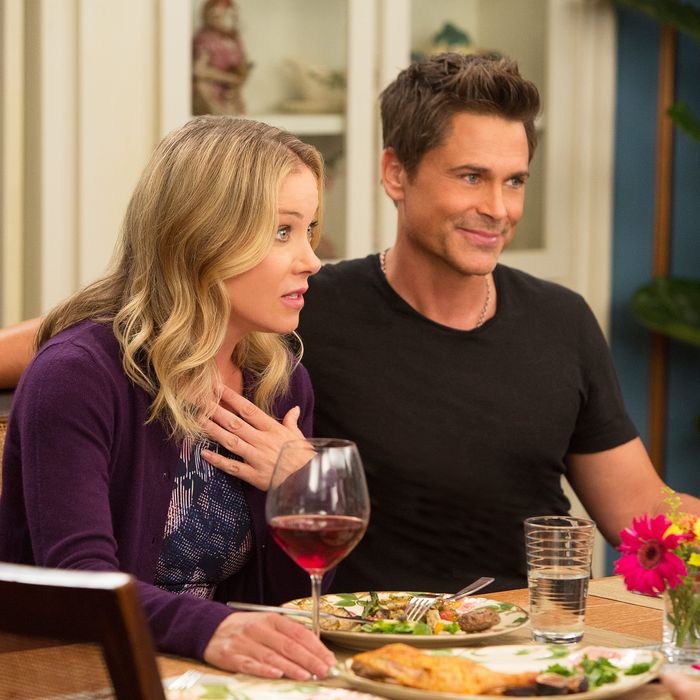 THE GRINDER: L-R: Guest star Christina Applegate and Rob Lowe in the 