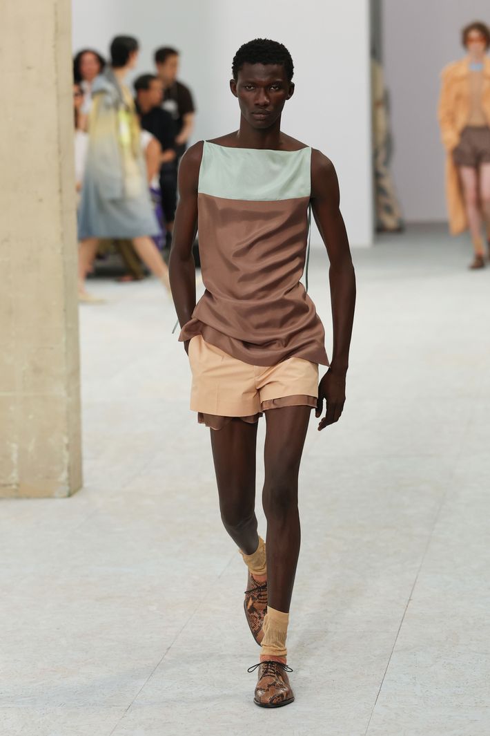 Dries Van Noten - Runway - Paris Fashion Week - Menswear Spring/Summer 2027