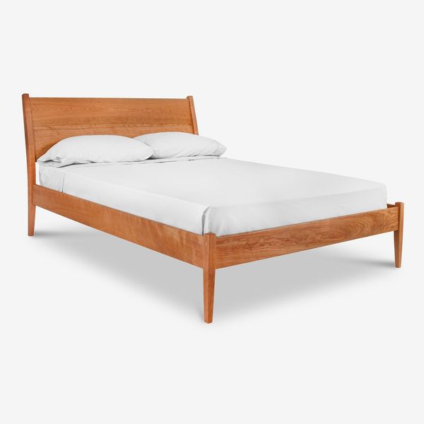 Vermont Woods Studios Andover Modern Incline Bed
