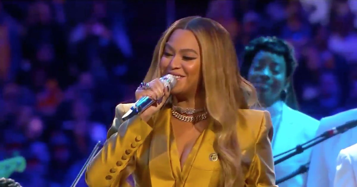 Watch Beyonce Perform Halo Xo At Kobe Bryant S Memorial