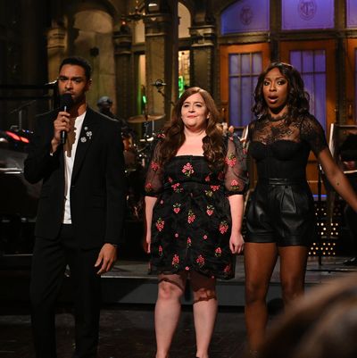 SNL Recap Season 46 Episode 13: Regé-Jean Page Hosts