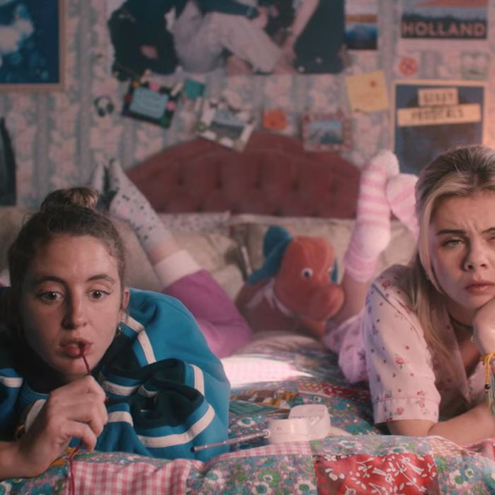 ‘Derry Girls’ Recap, Season 3, Episode 7 ‘The Agreement’