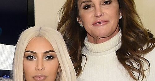 金·卡戴珊（Kim Kardashian）談論凱特琳·詹納（Caitlyn Jenner）的“傷害”回憶錄，說巴黎搶劫是“打算發生的”