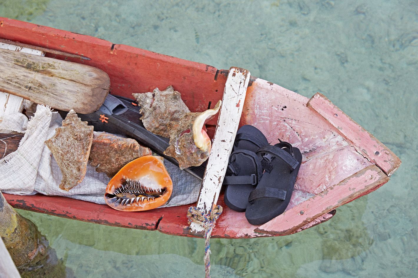 vintage reef sandals