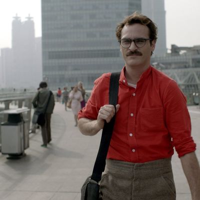 Why Spike Jonze's New Film Her Might Put Men Back Into High-Waisted Pants