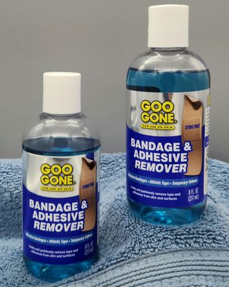 Goo Gone Bandage Adhesive Remover for Skin - 8 Ounce