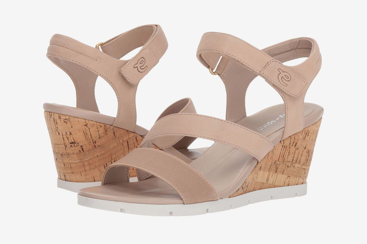 best wedge sandals for wide feet