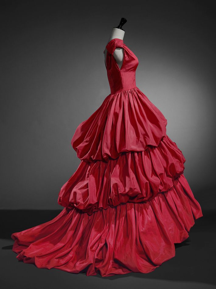 cristobal balenciaga designs