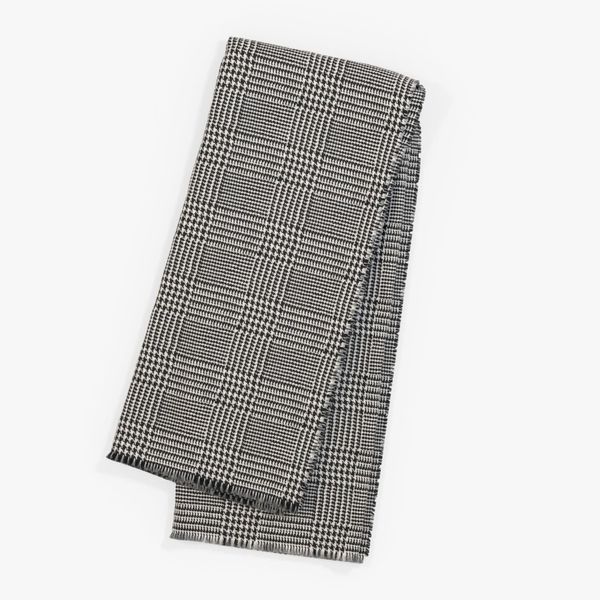 Outer Bug Shield Blanket - Houndstooth