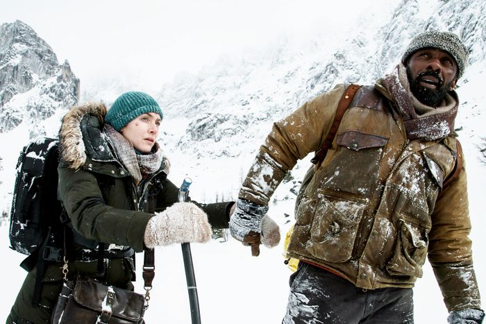 THE MOUNTAIN BETWEEN US, from left, Kate Winslet, Idris Elba, 2017. ph: Kimberly French. TM and