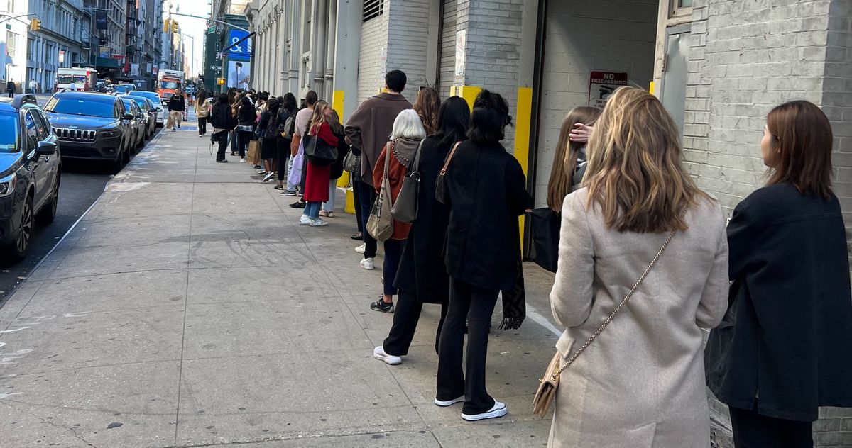 Is The Row Sample Sale Worth a Five-Hour Wait?