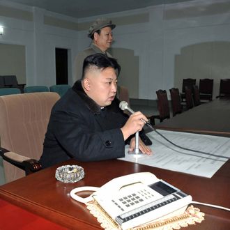 This picture taken by North Korea's official Korean Central News Agency (KCNA) on December 12, 2012 shows North Korean leader Kim Jong-Un giving the final order for the launch of the Unha-3 rocket, carrying the satellite Kwangmyongsong-3, at the general satellite control and command center in Pyongyang. Hundreds of thousands of North Korean soldiers and civilians rallied on December 14 in the centre of Pyongyang for a mass celebration of the country's long-range rocket launch, state television showed. AFP PHOTO / KCNA vis KNS ---EDITORS NOTE--- RESTRICTED TO EDITORIAL USE - MANDATORY CREDIT 