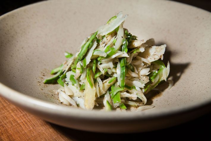 Asparagus cacio e pepe.