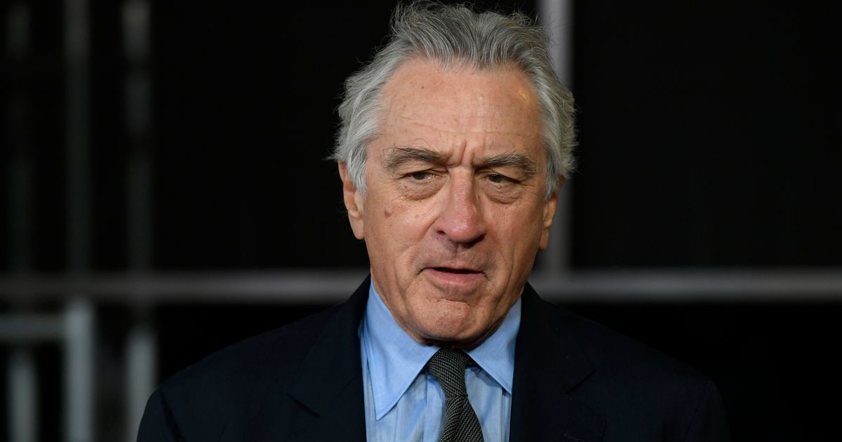 Robert De Niro Defends Anna Paquin Brief Irishman Dialogue