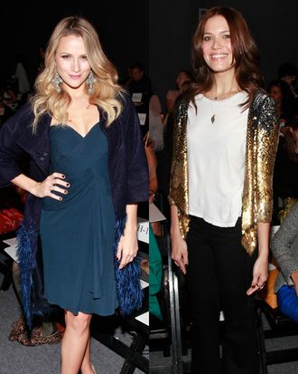 Shantel VanSanten went for a dress while Mandy Moore stuck to a plain white T-shirt and black pants.