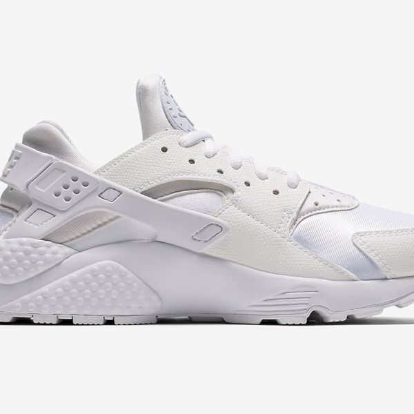 all white nikes women's