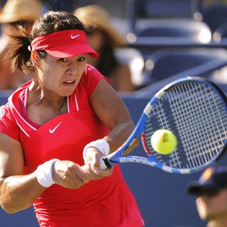 Na Li (6) of China against Simona Halep of Romania during the Women's US Open 2011 match at the USTA Billie Jean King National Tennis Center in New York August 30,2011. AFP PHOTO / TIMOTHY A. CLARY (Photo credit should read TIMOTHY A. CLARY/AFP/Getty Images)