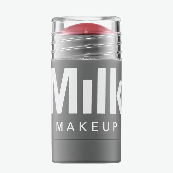 Mléčný make-up na rty + tvářenka