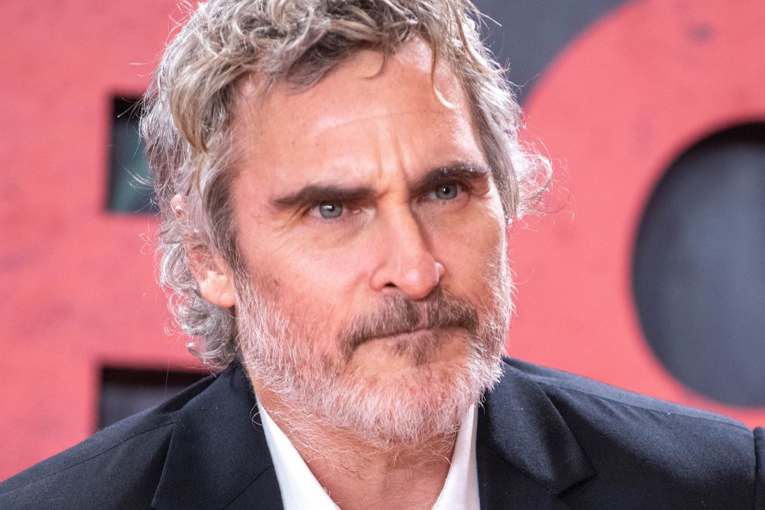 Joaquin Phoenix Puts the ‘Quitter’ in LGBTQ