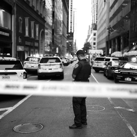 US-POLICE-CRIME-SHOOTING