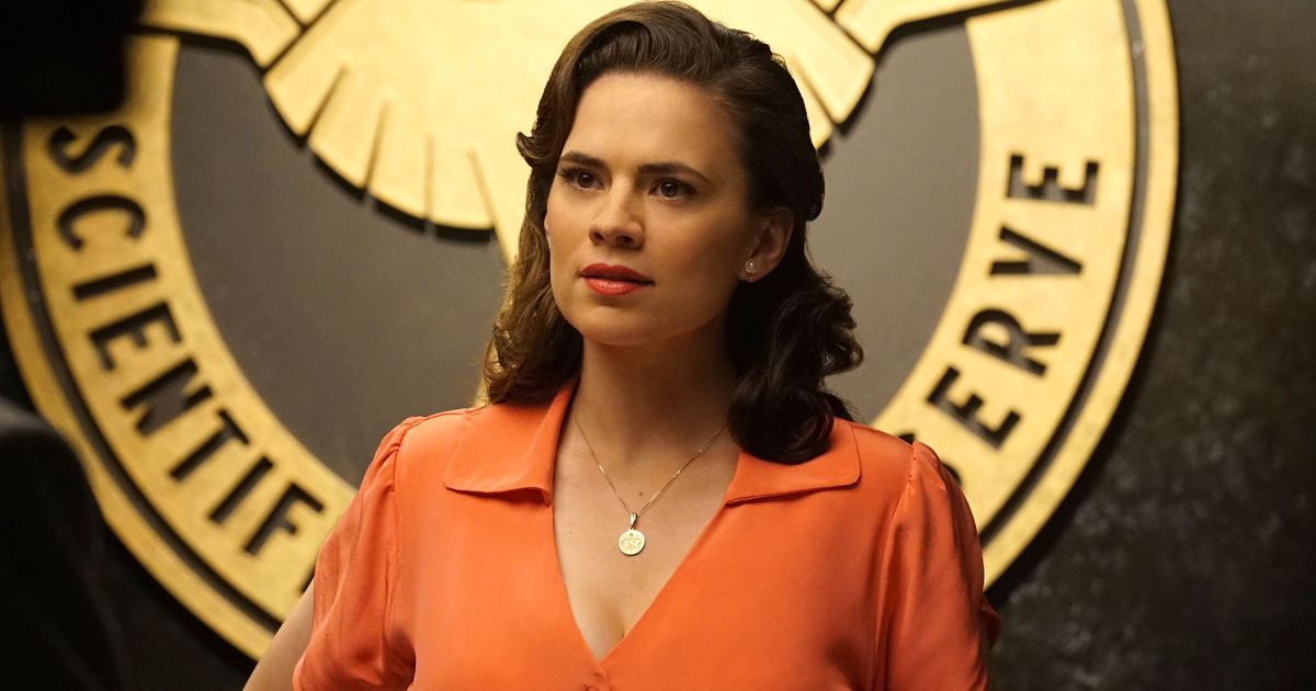 green emerald velvet dress Agent carter