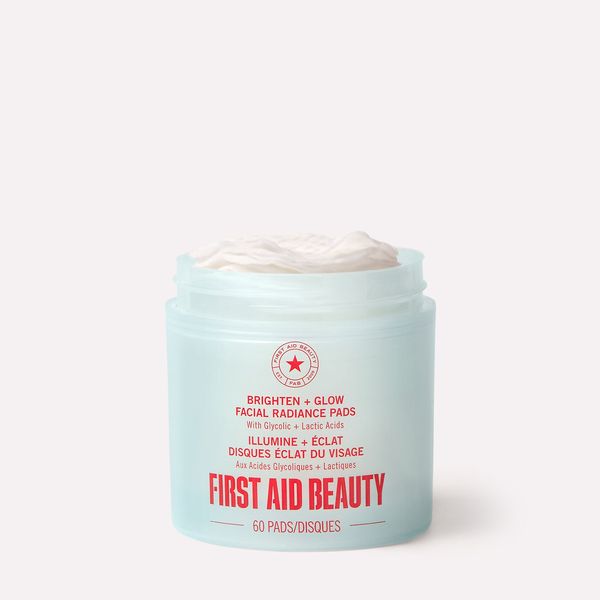 First Aid Beauty Brighten + Glow Facial Radiance Pads - 60 Count
