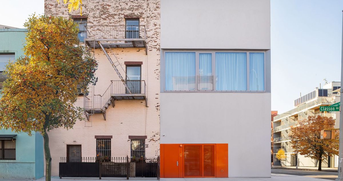 The Divisive Modernist Townhouse in Clinton Hill Finally Has a Buyer