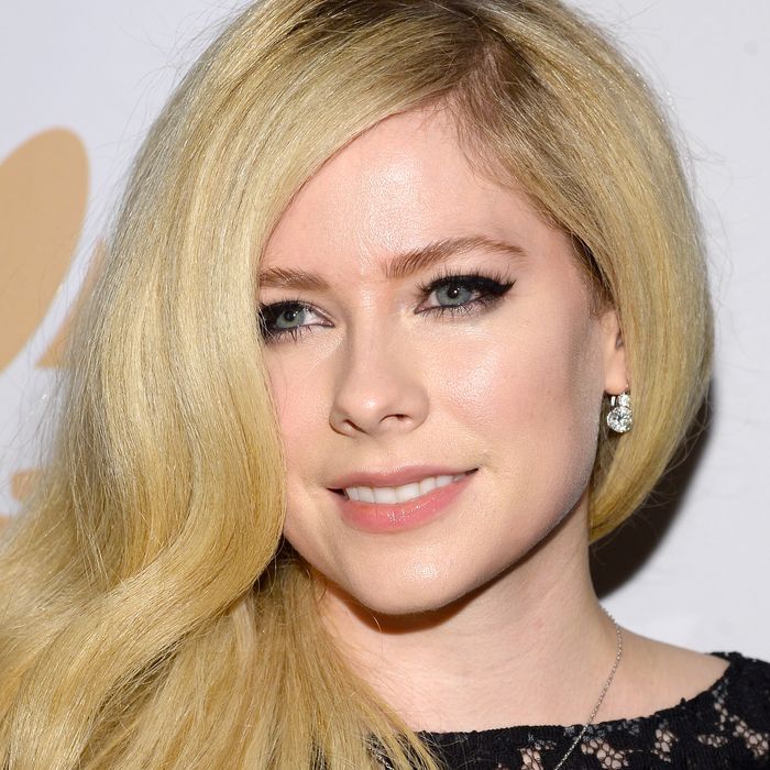 Avril Lavigne Is The Most Dangerous Celeb Online