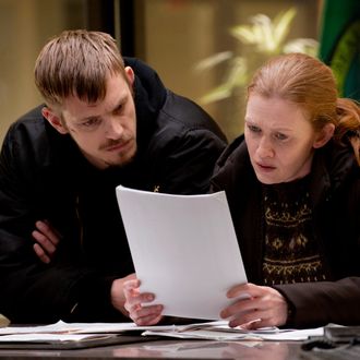 Stephen Holder (Joel Kinnaman) and Sarah Linden (Mireille Enos) - The Killing - Season 2, Episode 12