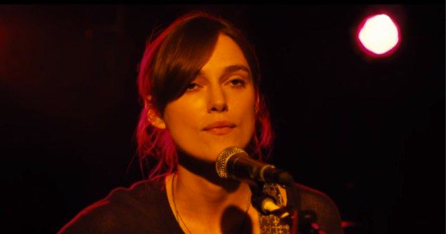 Keira Knightleyが歌うことがどれだけうまく歌えるかを聞きたいですか？