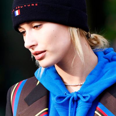 9 Best Small Hoodies for Women to Wear Like a Model 2018