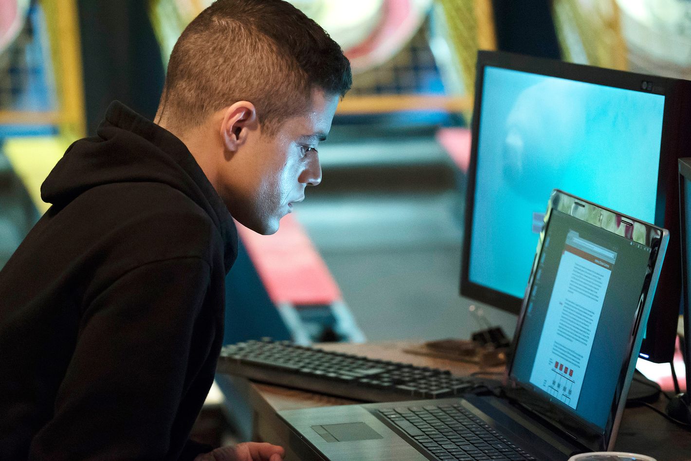 Helecho caravana entrar The Unusually Accurate Portrait of Hacking on USA's Mr. Robot