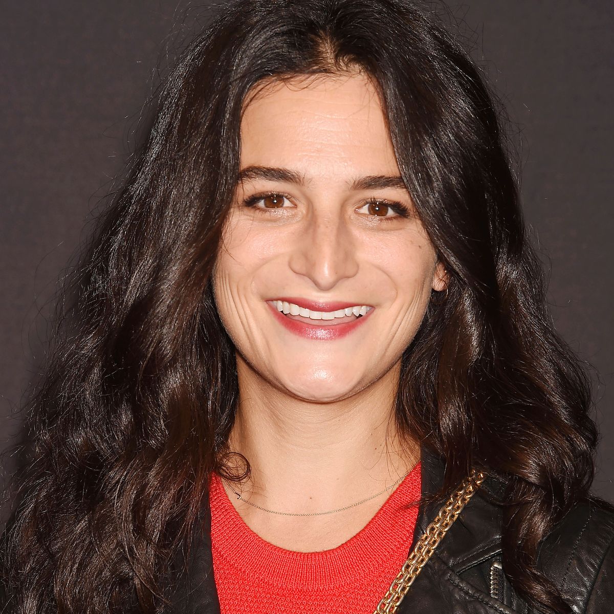 Jenny Slate Is Writing A Book Of Feminist Essays And