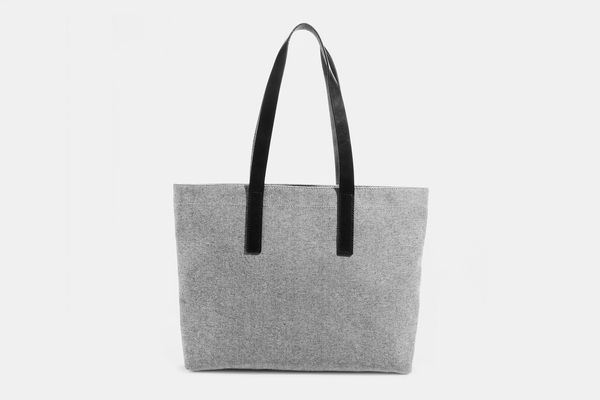 structured tote bag for work