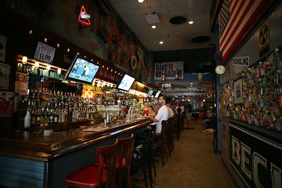 Lower Manhattan's Dive Bar Dakota Roadhouse Closed