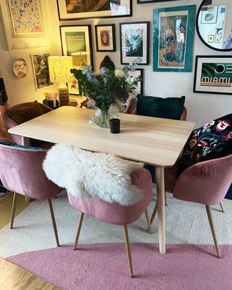 extendable round dining table seats 8