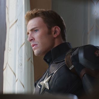 Marvel's Captain America: Civil WarCaptain America/Steve Rogers (Chris Evans)Photo Credit: Film Frame© Marvel 2016