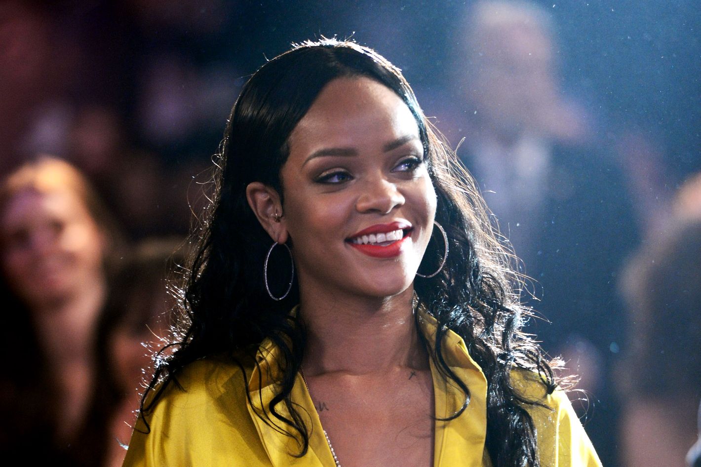 Rihanna's Biggest Enemy Is a Bra: Here's the Proof