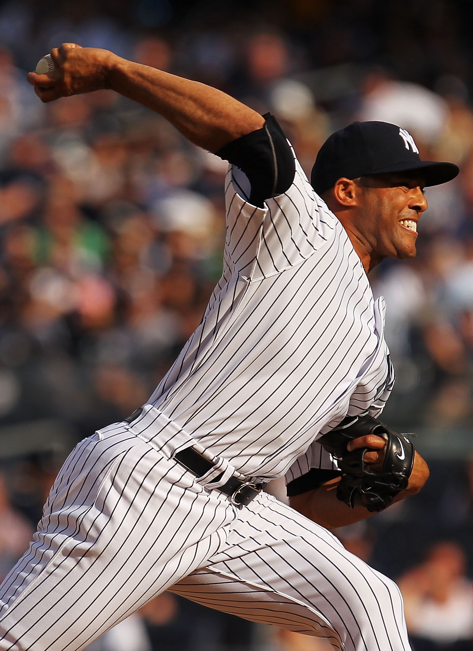 Yankees pitcher Joba Chamberlain documents Tommy John surgery through  tweets 