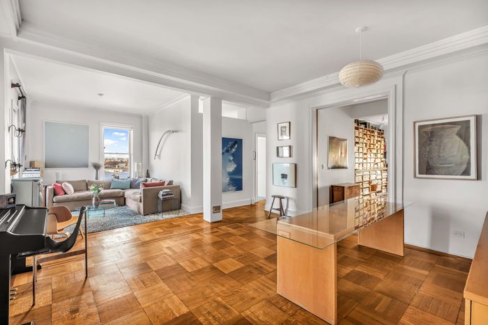 Joel Meyerowitz Sells the Apartment That Held His Archive