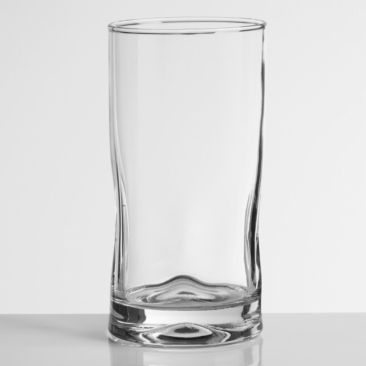 What do the numbers on a pint glass mean
