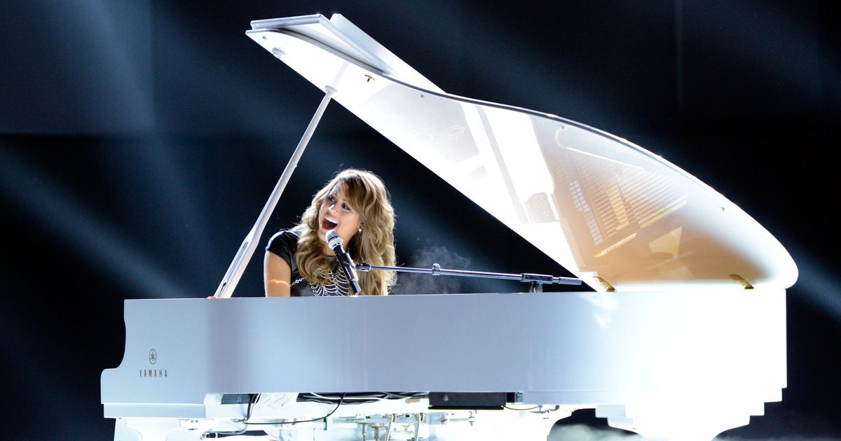 American Idol Recap Glitter in the Air