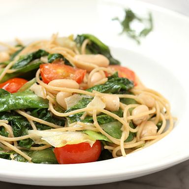 Whole-wheat spaghetti, escarole, cannellini beans, tomatoes, garlic oil brodino