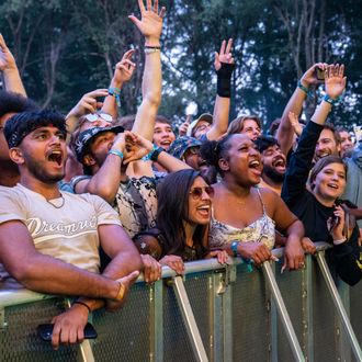 live from Lollapalooza on Hulu tonight - Machine Gun Kelly