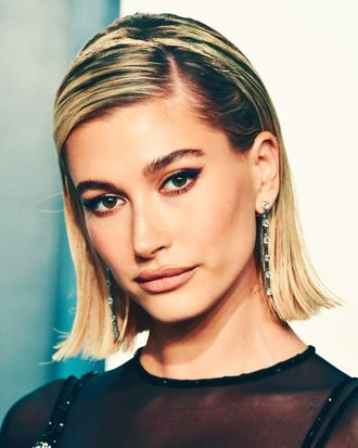 Hailey Bieber.