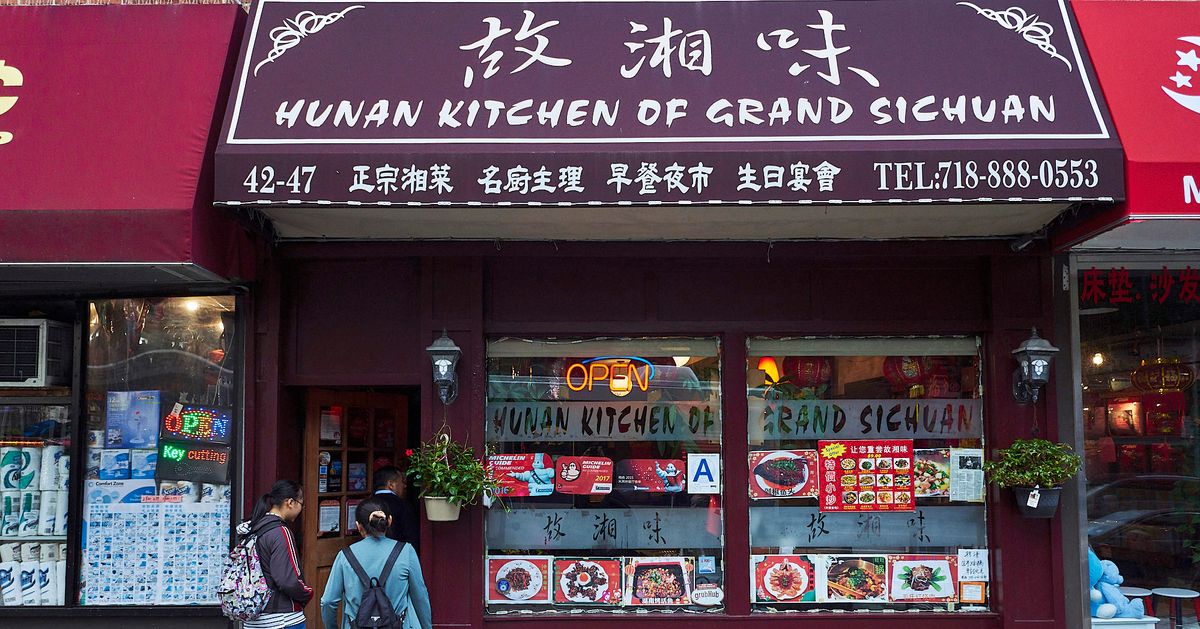 Hunan Kitchen Of Grand Sichuan NY Magazine The Thousand Best   2247d21f11af686c9189079995533c1e35 Hunan Kitchen Of Grand Sichuan 01.1x.rsocial.w1200 